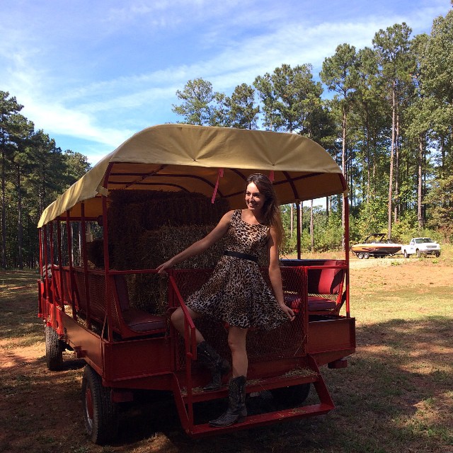 Feeling so #fall, just a few days from #Thanksgiving! And having WAY to much fun finding an abandoned hay ride … and trying to match it with a #leopard #print #dress