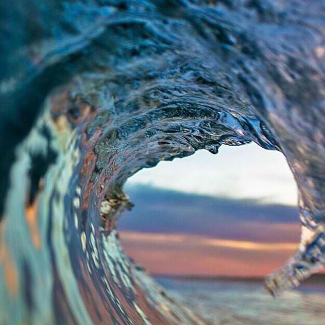 Back on the #westcoast!!! …with a to-do list that looks a lot like this big #wave – but more than enough energy and #holiday enthusiasm to tackle it!! Some very very exciting things coming early next year…! Regram @lukeshadbolt